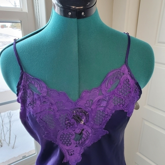 VINTAGE VICTORIA'S SECRET GOLD LABEL PURPLE NEGLIGEE LINGERIE SLEEP WOMEN MEDIUM - Picture 2 of 13